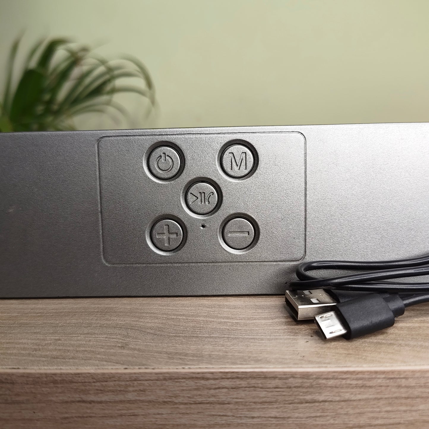 amazon basics Bluetooth Speaker (Refurbished)