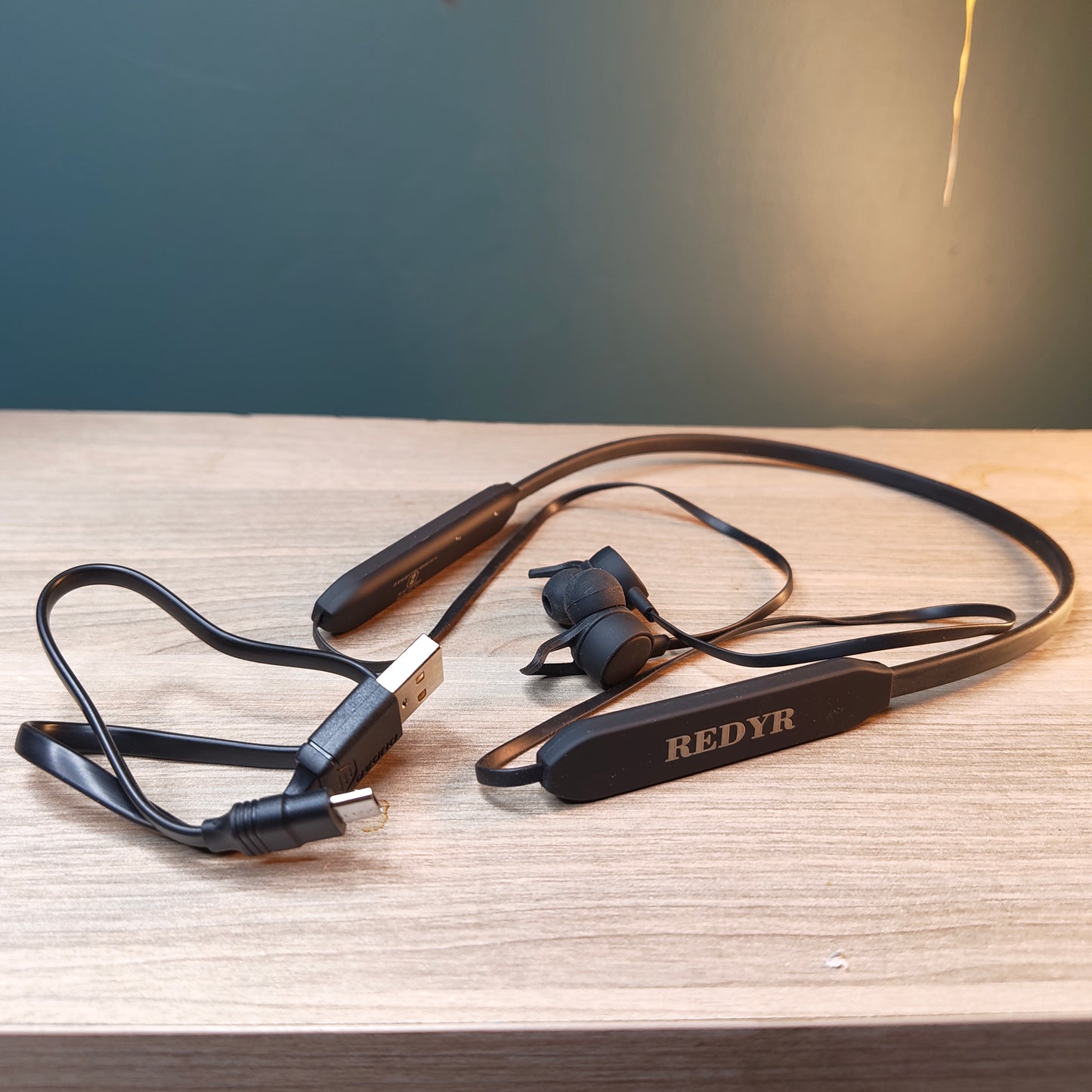 Wireless Neckband Earphone (Refurbished)