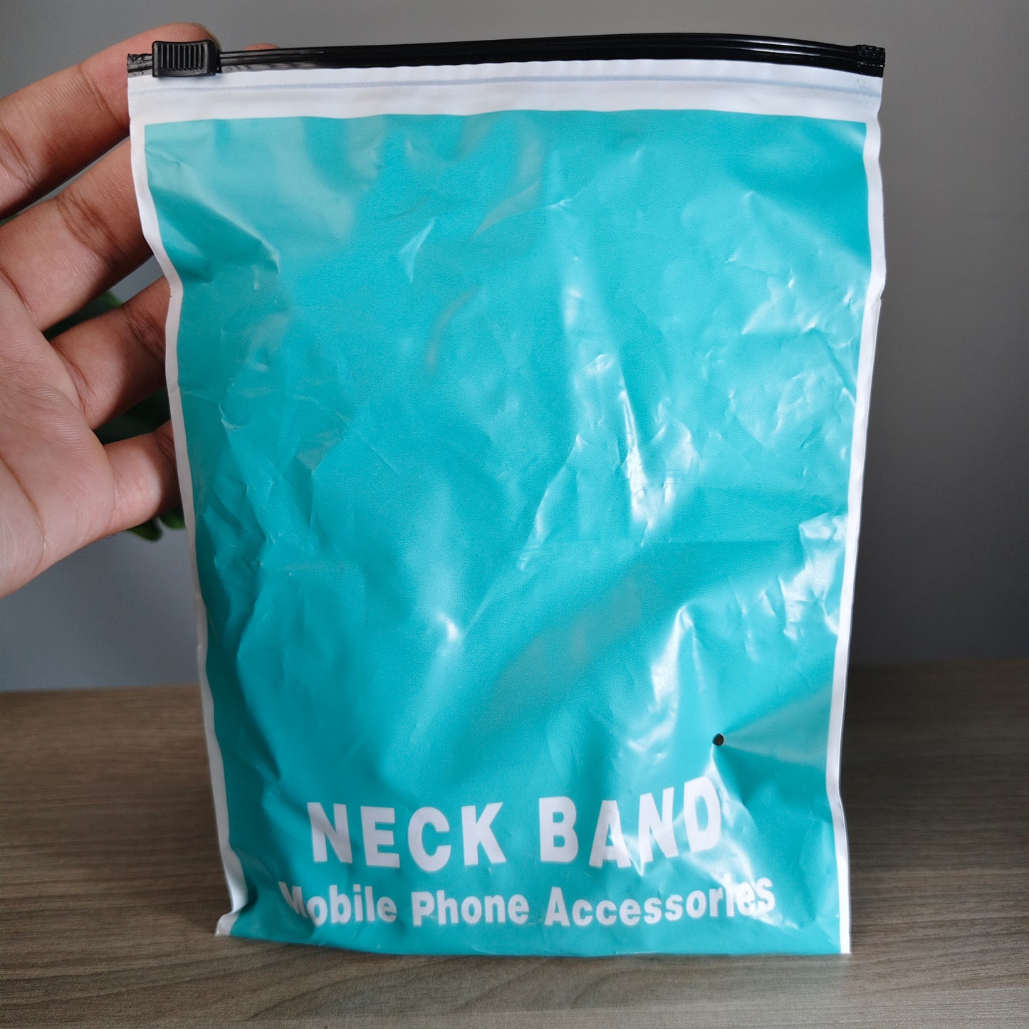 Transparent Neck Band(Refurbished)