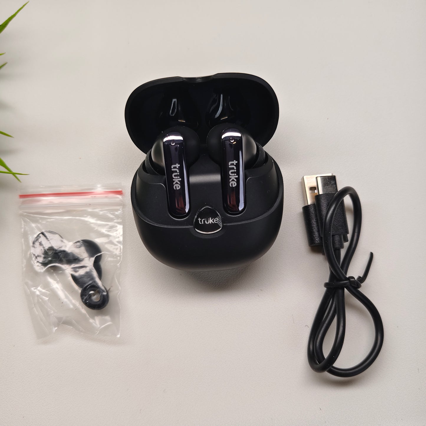 Truke F1 Ultra Earbuds(Refurbished)