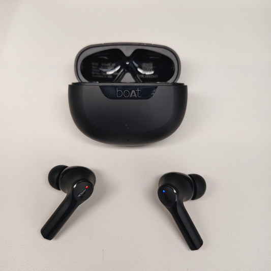 boAt Airdopes 300(Refurbished)