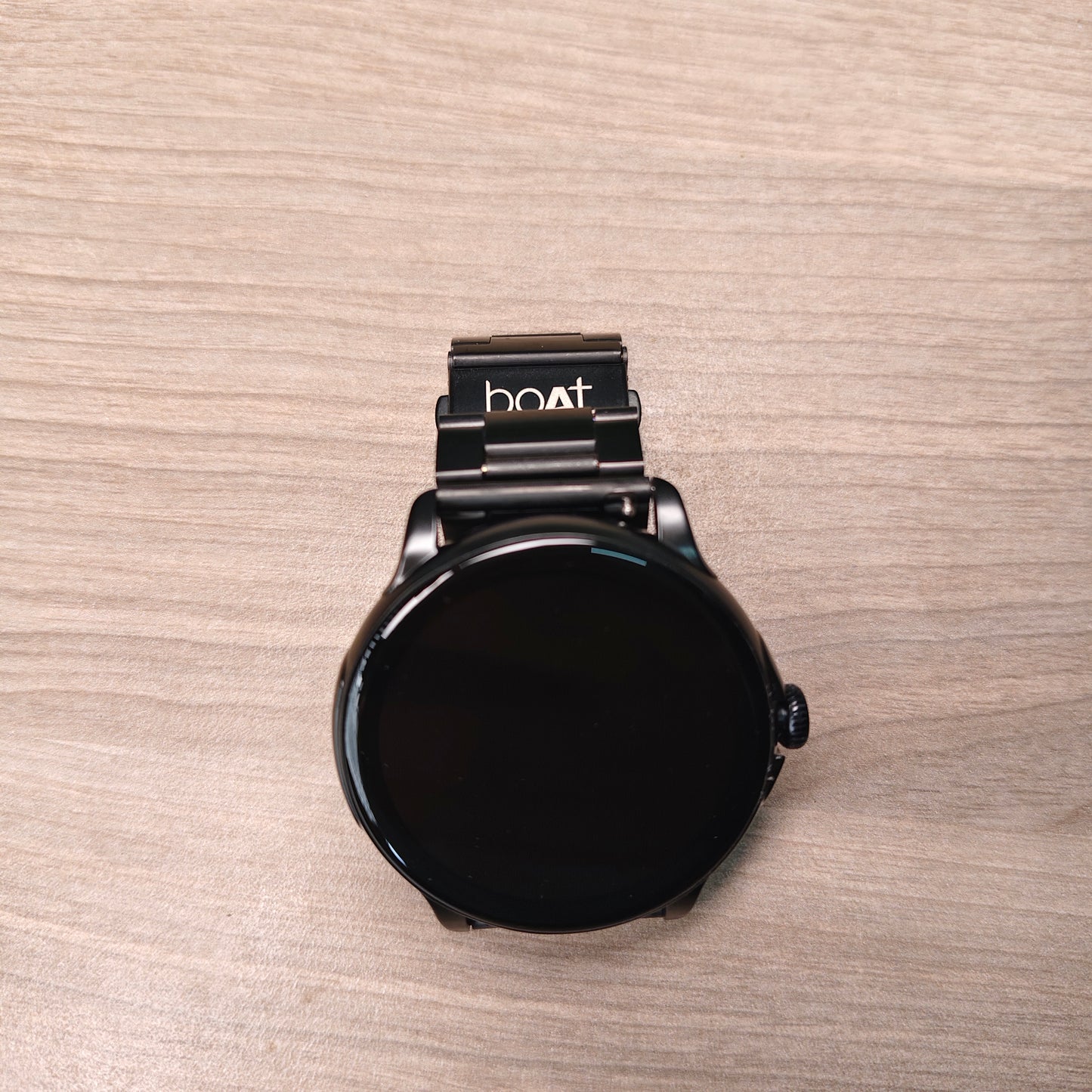 boAt Lunar Oasis Smartwatch(Refurbished)