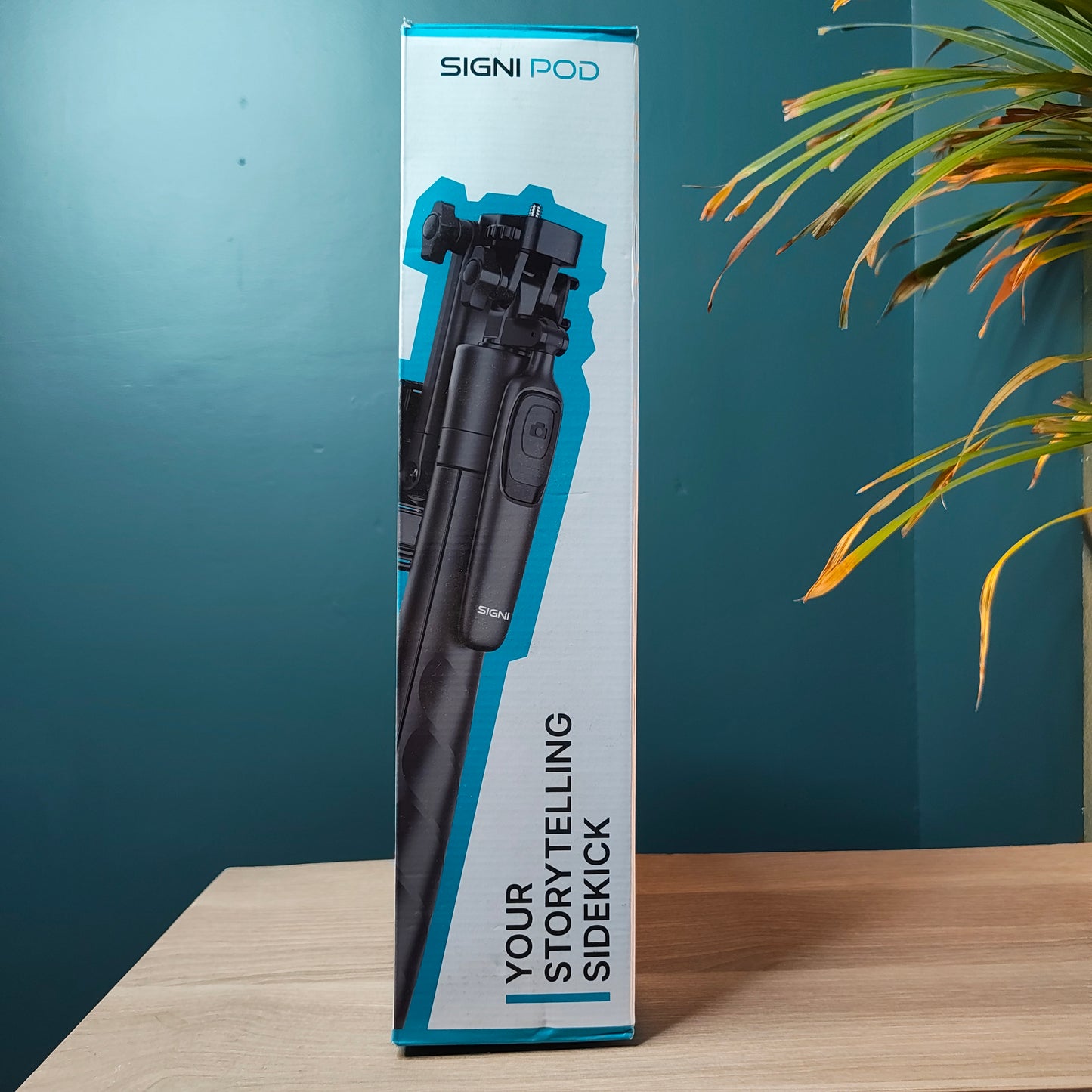 Skyvik Signipod tripod and selfie stick combo (Refurbished)