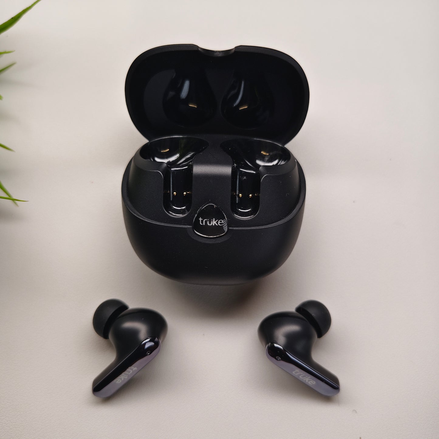 Truke F1 Ultra Earbuds(Refurbished)